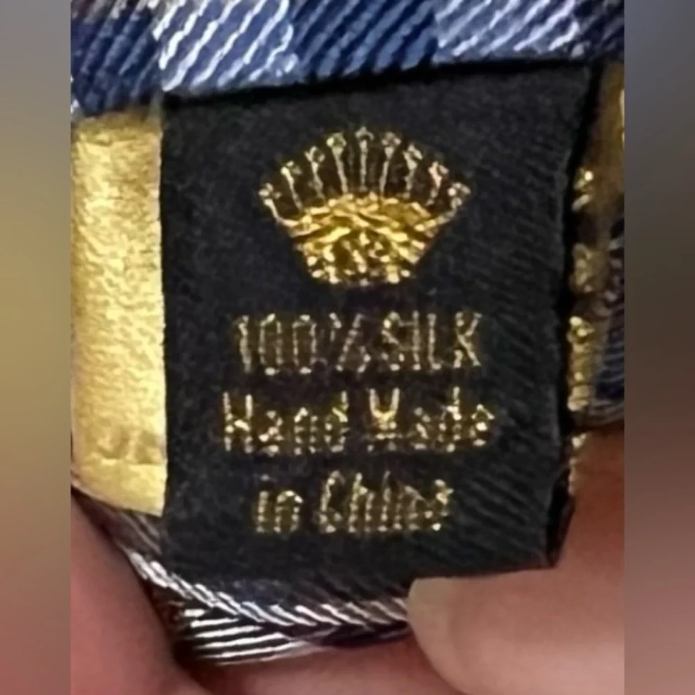 Countess Mara Vintage 100% silk handmade plaid neck tie Blue White Grey Black